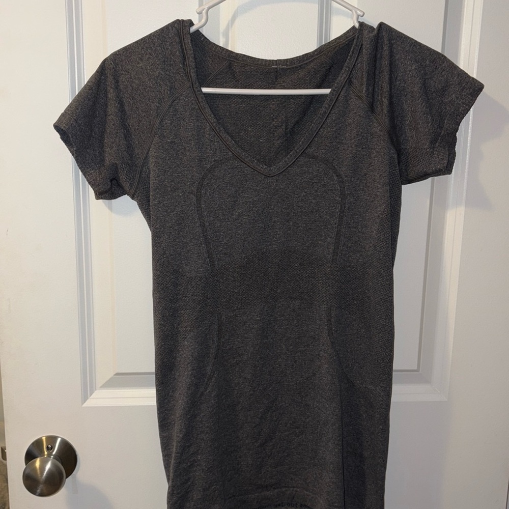 LULU dry fit shirt